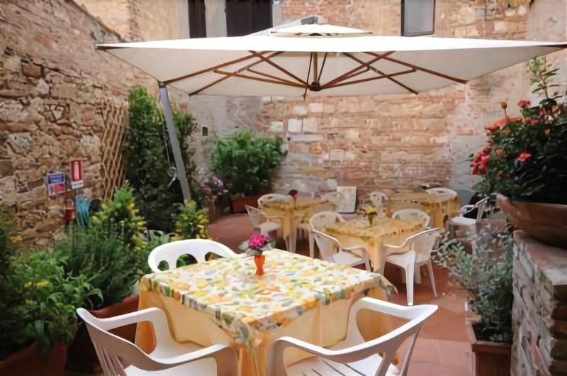 Albergo Duomo Montepulciano Exterior photo