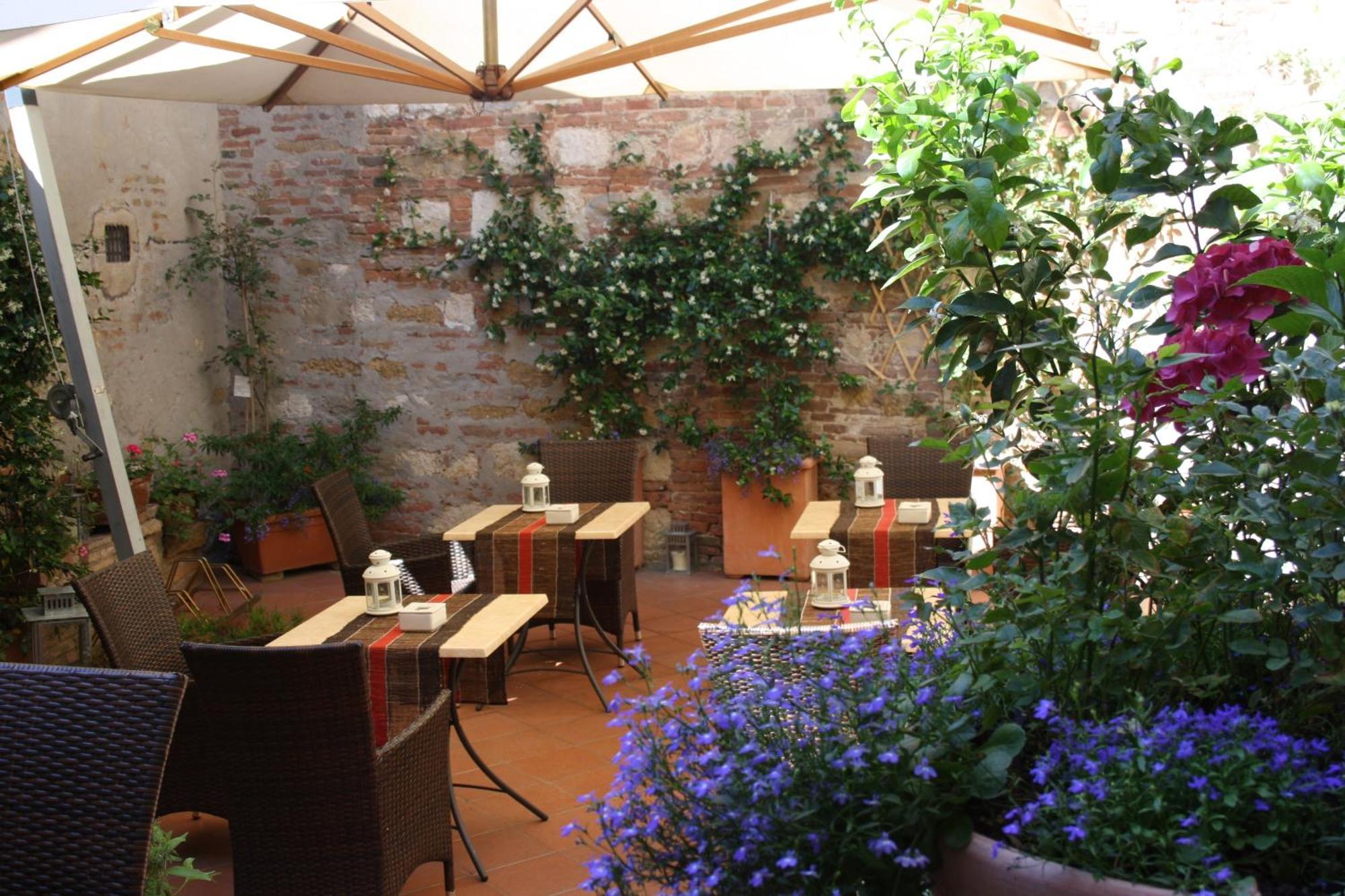 Albergo Duomo Montepulciano Exterior photo